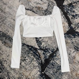 white long sleeved crop top